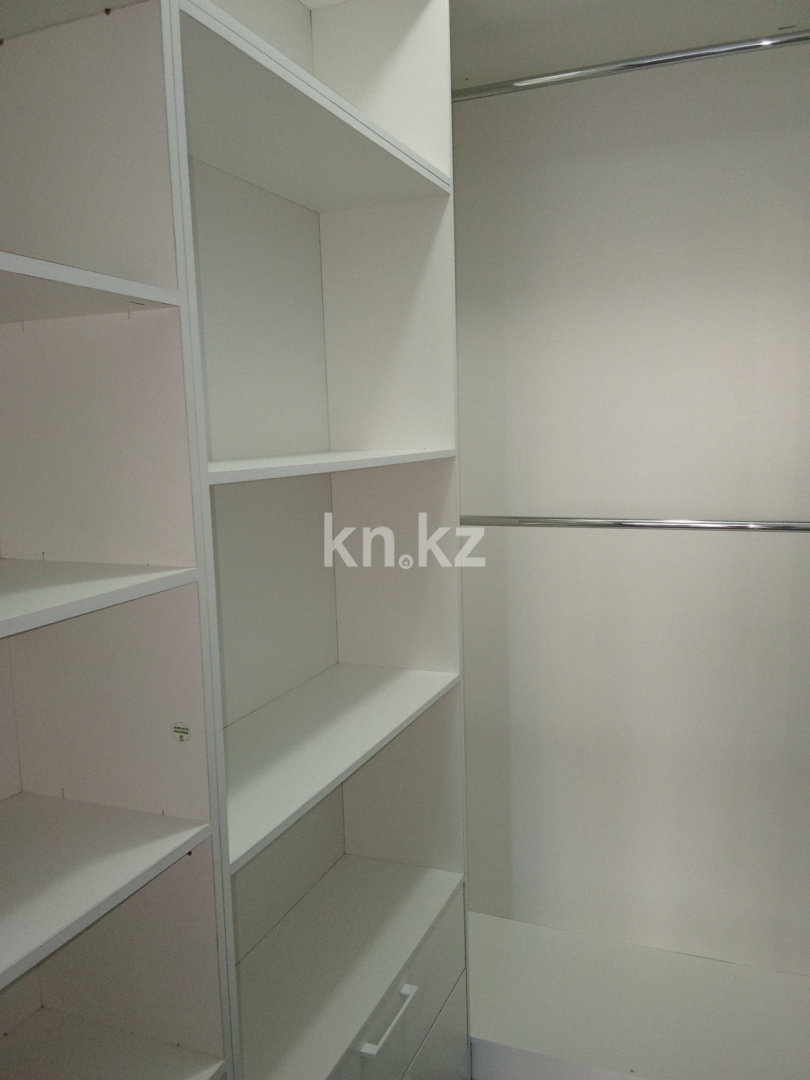 Продажа 4-комнатной квартиры, 136.2 м², ул. Касымова, дом  32 в Алматы - фото 6