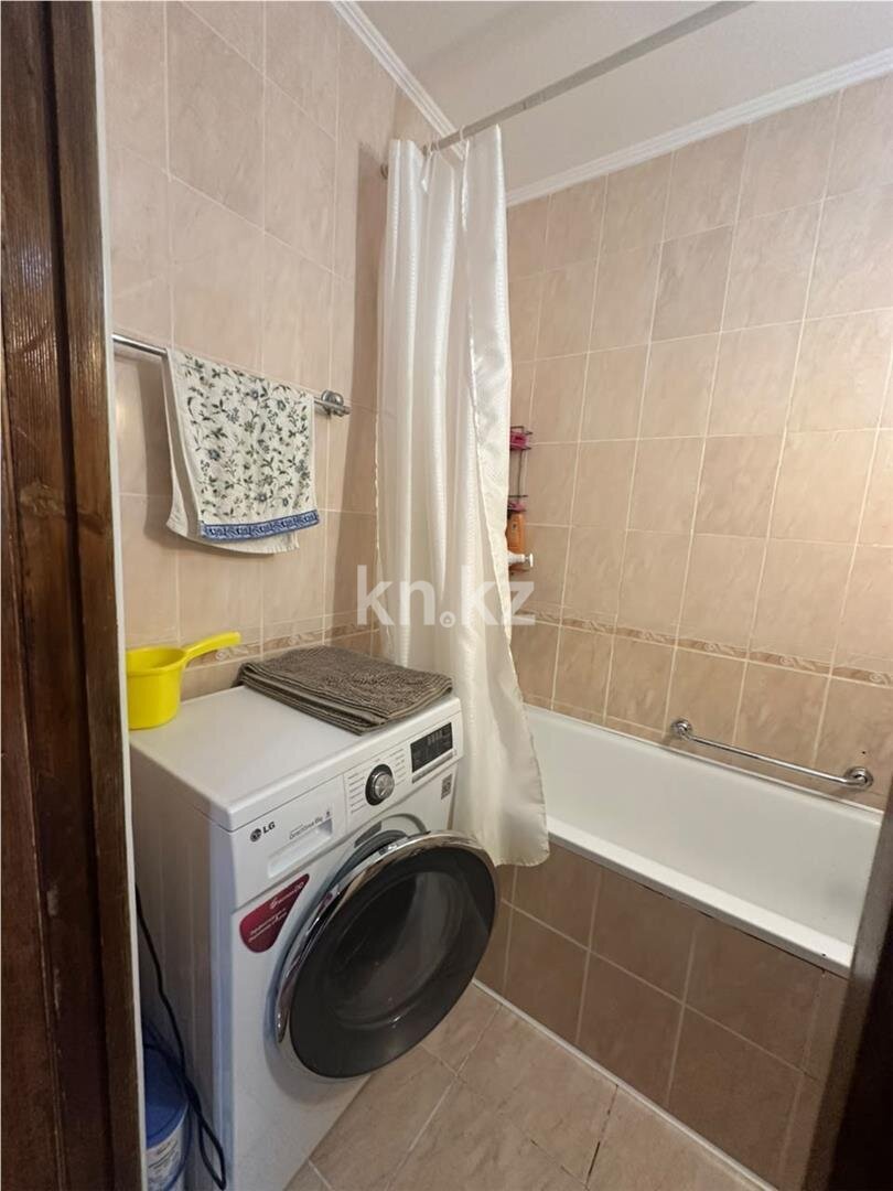 Продажа 3-комнатной квартиры, 62 м² в Караганде - фото 3