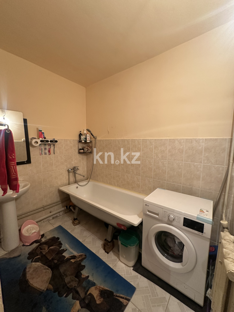 Продажа 2-комнатной квартиры, 75 м², мкр-н Нурсат-2, дом  8 в Шымкенте - фото 6