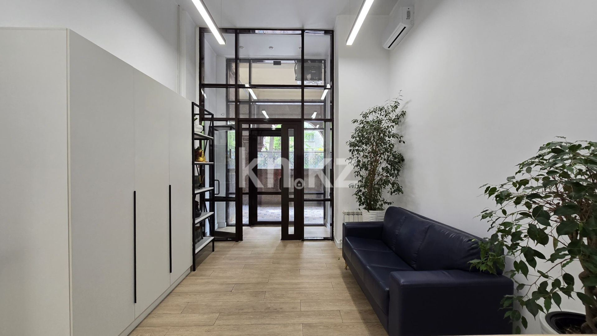 Продажа , 260 м², ул. Митина, дом  4 - Достык в Алматы - фото 12