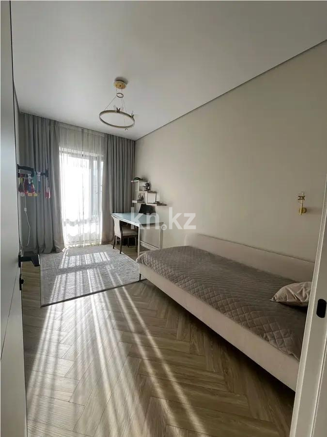 Продажа 4-комнатной квартиры, 140 м², ул. Ушкемпирова, дом  42 в Алматы - фото 3