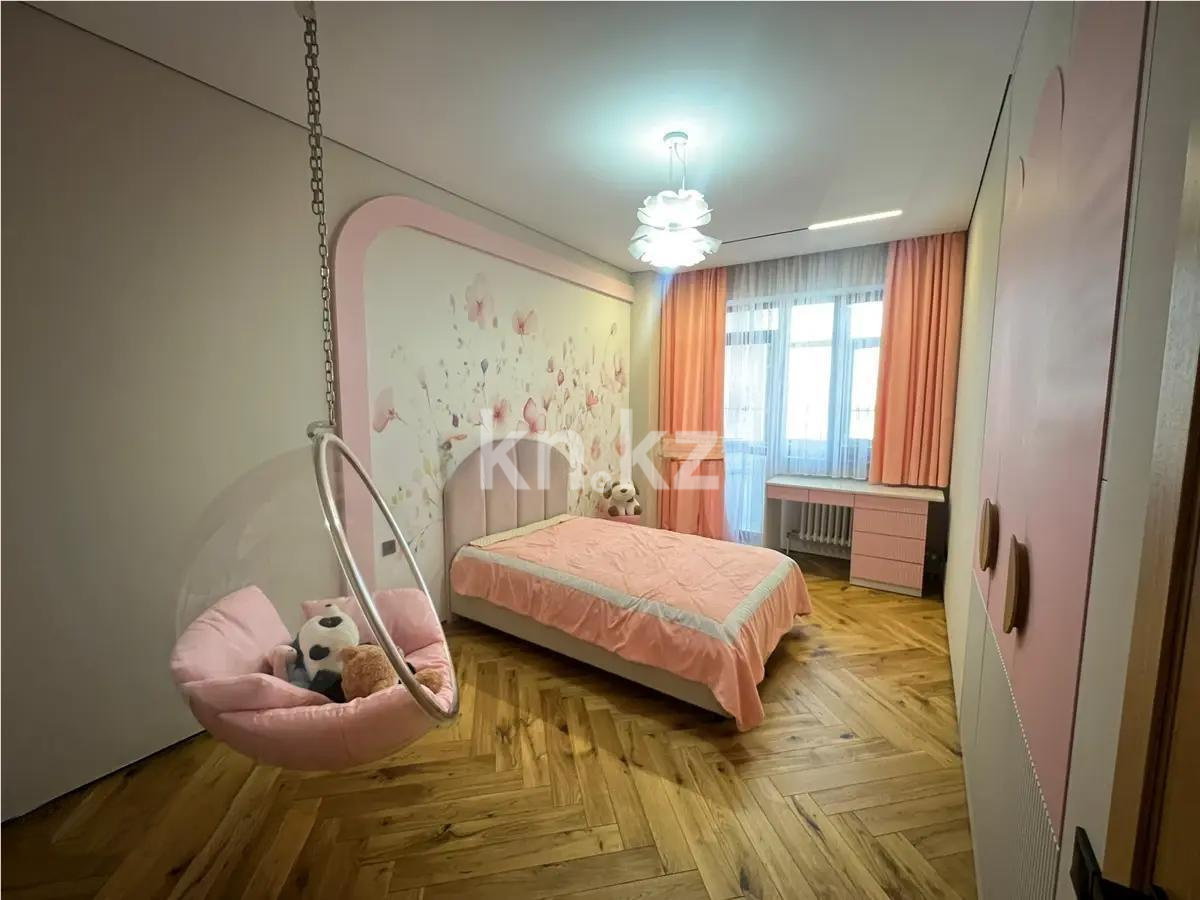 Продажа 5-комнатной квартиры, 212 м² в Астане - фото 2