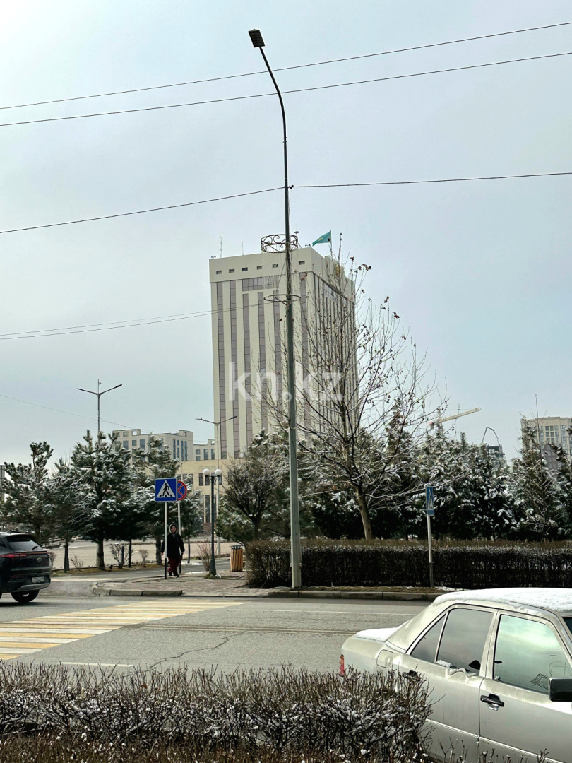 Продажа 2-комнатной квартиры, 75 м², ул. Шаяхметова в Шымкенте - фото 35