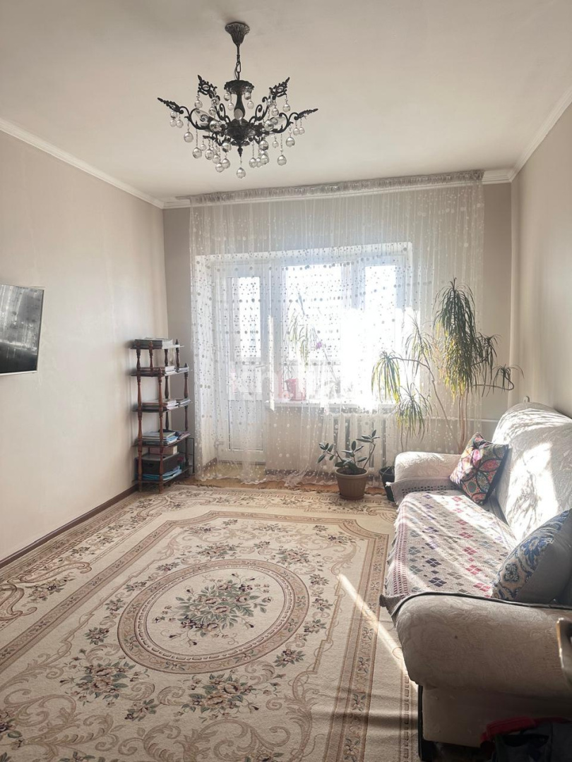 Продажа 3-комнатной квартиры, 69 м², пр. Абая в Алматы