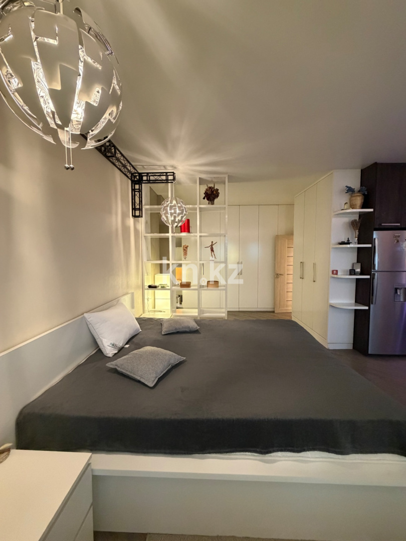 Аренда 1-комнатной квартиры, 50 м² в Алматы - фото 10