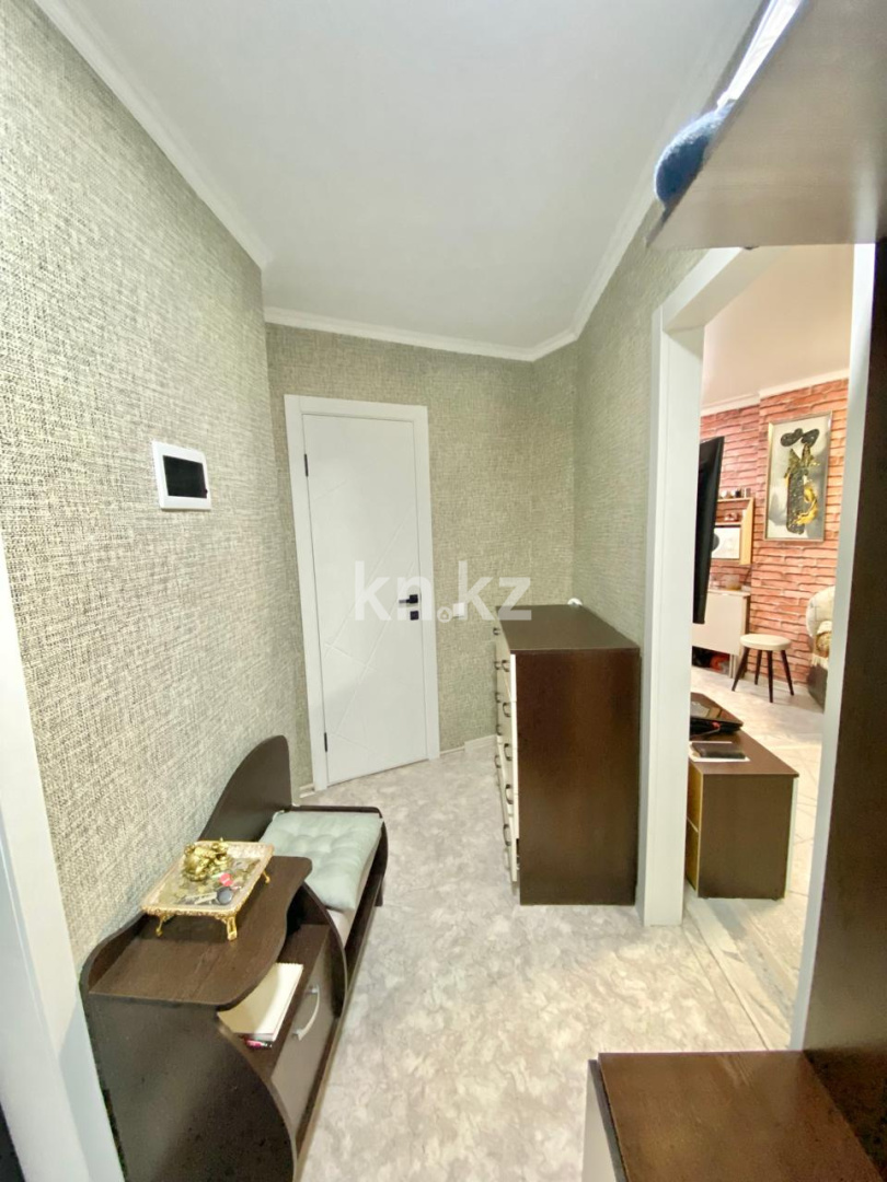 Продажа 1-комнатной квартиры, 42 м², ул. Ашимова, дом  26 в Караганде - фото 11