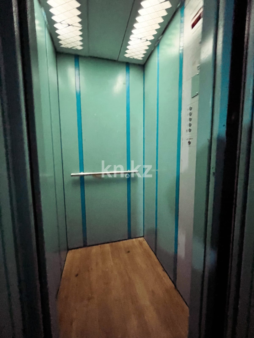 Продажа 3-комнатной квартиры, 64 м², ул. Михаэлиса, дом  7 в Усть-Каменогорске - фото 25