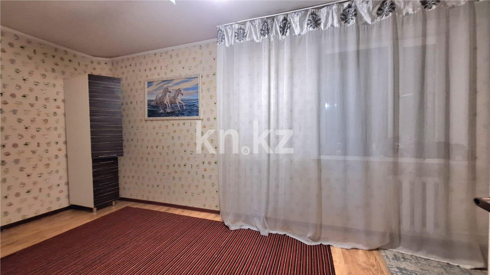 Продажа 5-комнатной квартиры, 82 м², 16 мкр. в Караганде - фото 5