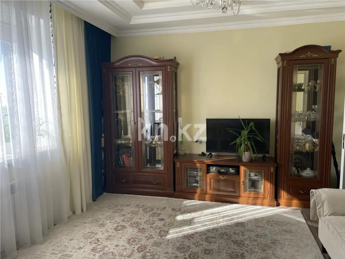 Продажа 3-комнатной квартиры, 86 м² в Караганде