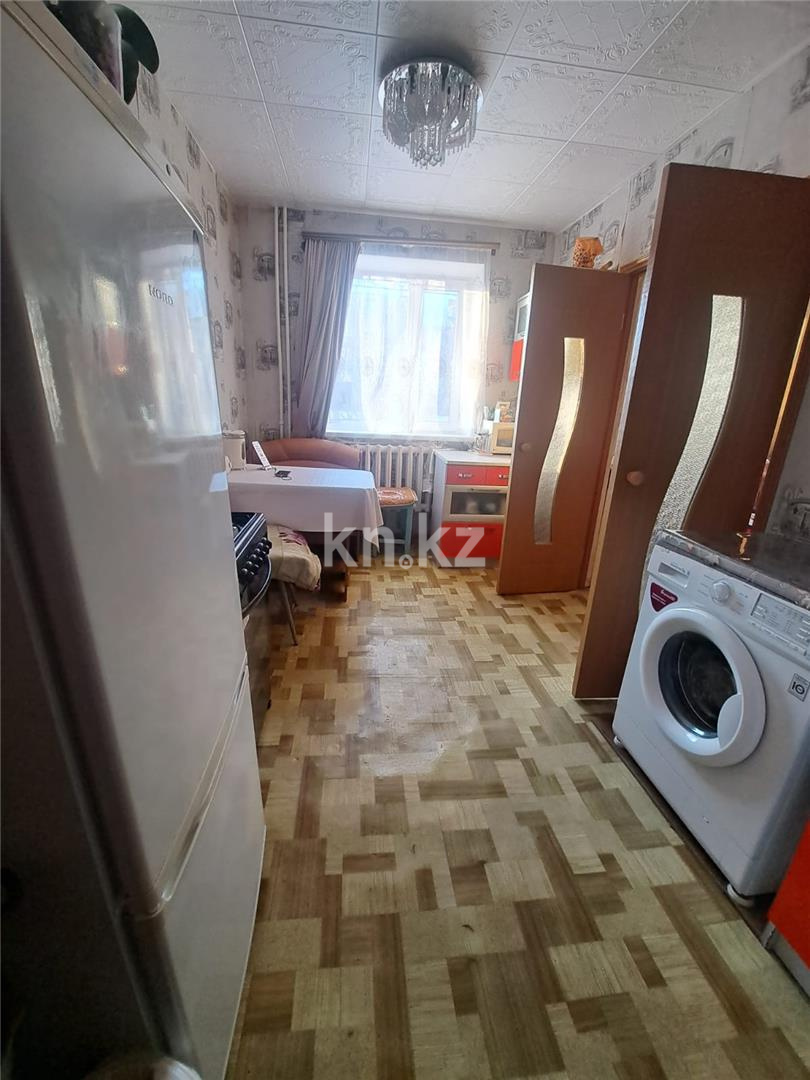 Продажа 2-комнатной квартиры, 43 м², мкр-н 16 в Караганде - фото 3