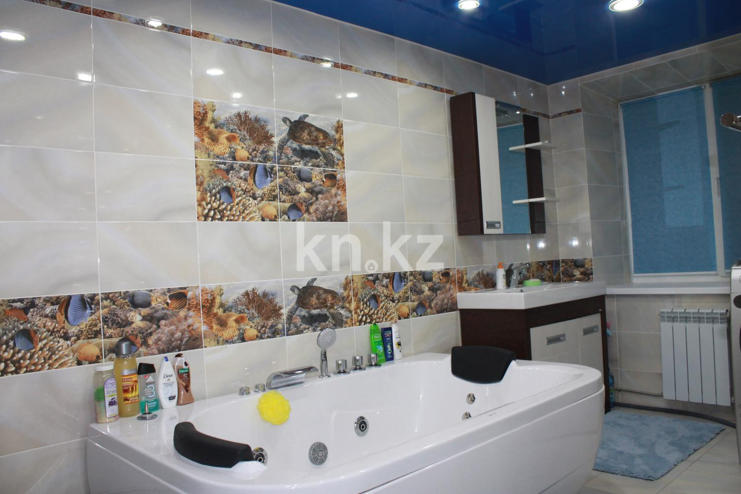 Аренда 2-комнатной квартиры посуточно, 60 м², Абая, дом  3 в Усть-Каменогорске - фото 2