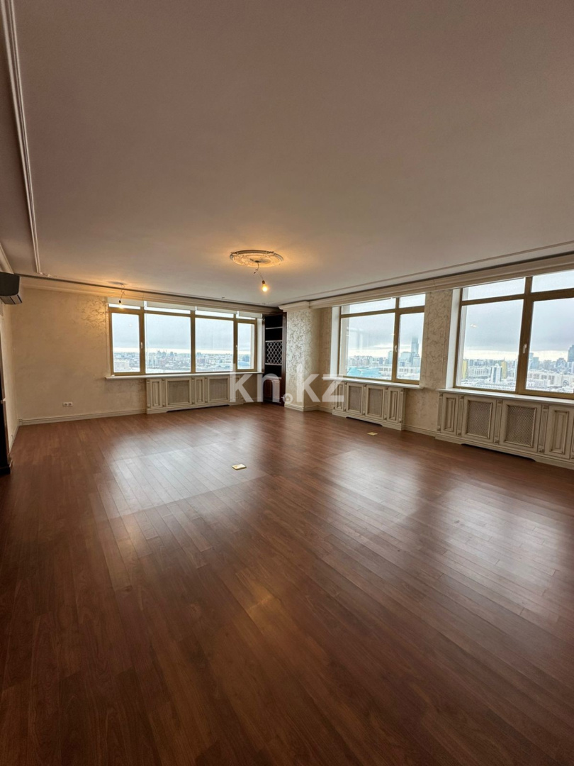 Продажа 4-комнатной квартиры, 300 м² в Астане - фото 3