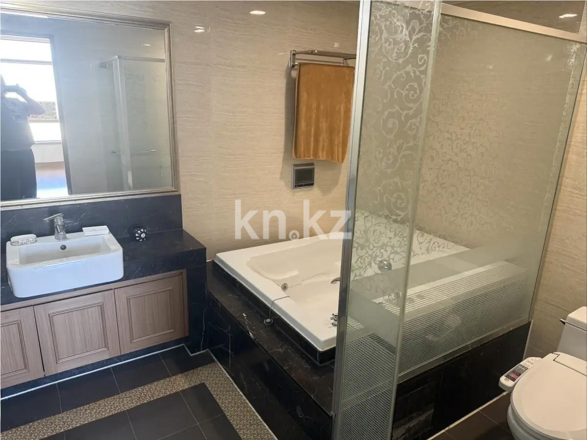 Продажа 3-комнатной квартиры, 109.7 м² в Алматы - фото 4