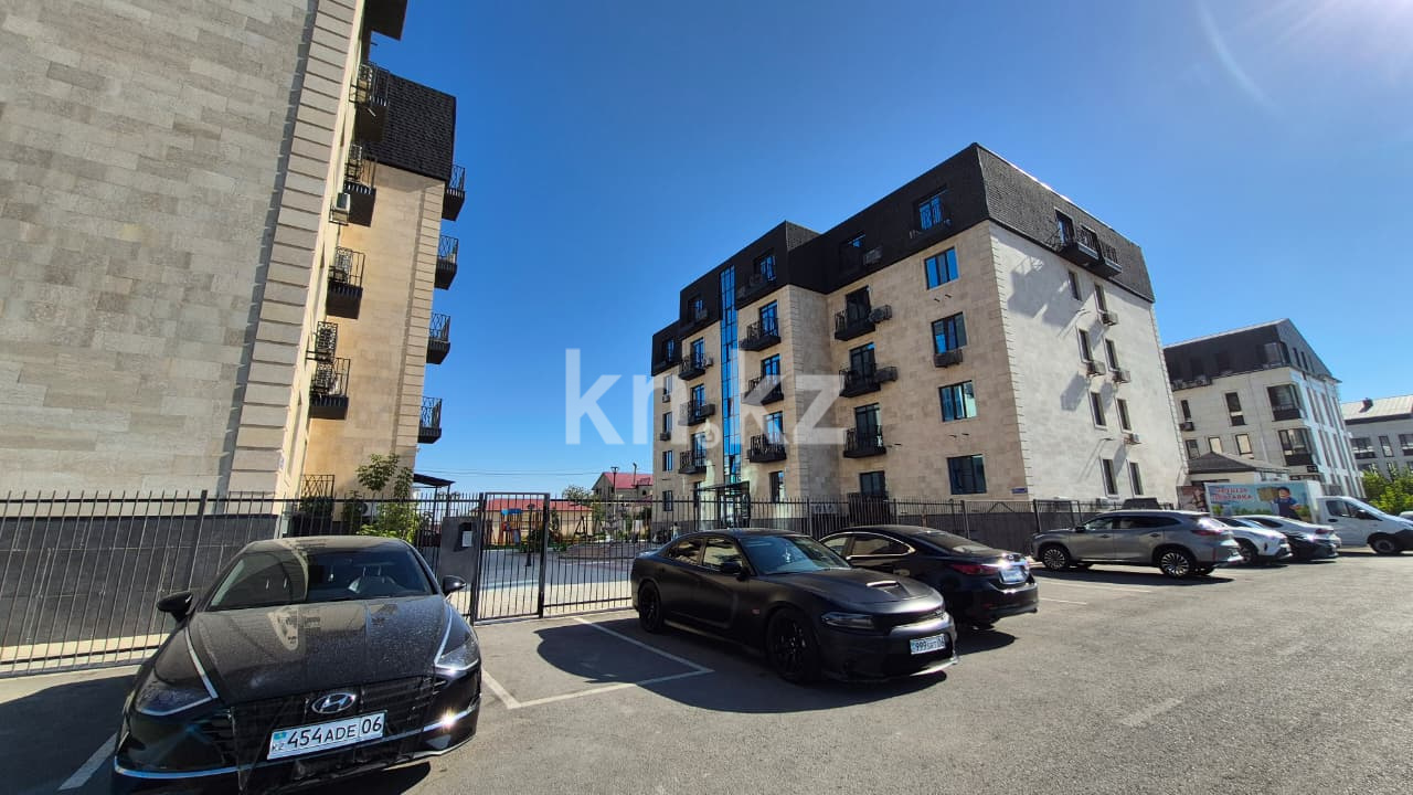 Продажа 1-комнатной квартиры, 57 м², ул. Жумабаева, дом  15 в Атырау - фото 2