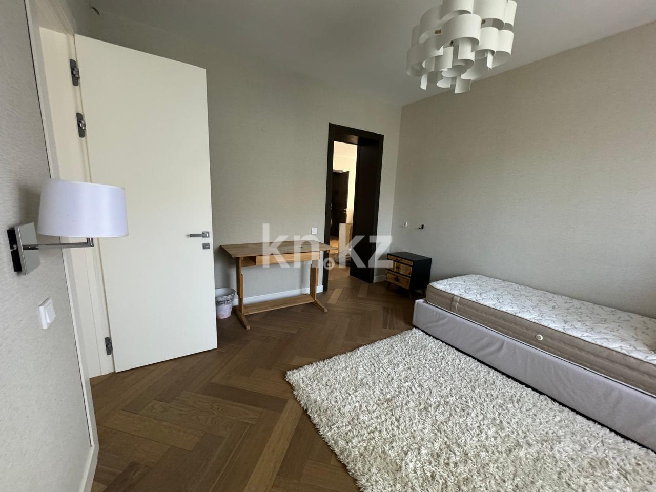 Аренда 5-комнатного дома, 380 м², ул. Кыз-Жибек в Астане - фото 24