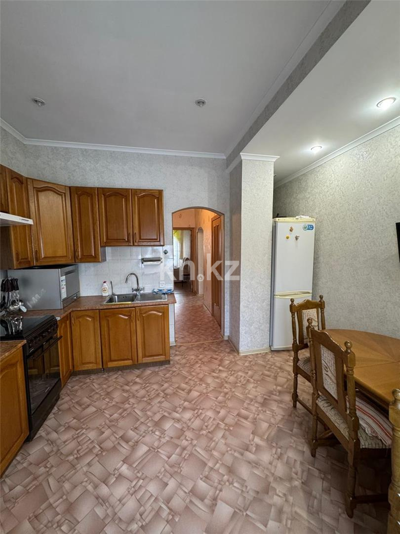 Продажа 3-комнатной квартиры, 84 м², ул. Абая в Караганде - фото 9
