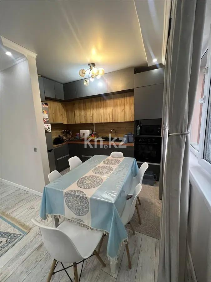 Продажа 2-комнатной квартиры, 70 м², ул. Жунисова, дом  12/5 в Алматы - фото 3