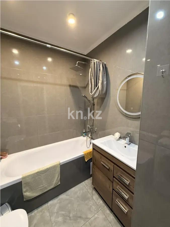 Продажа 2-комнатной квартиры, 69.9 м², пр. Назарбаева, дом  28а/1 в Алматы - фото 3