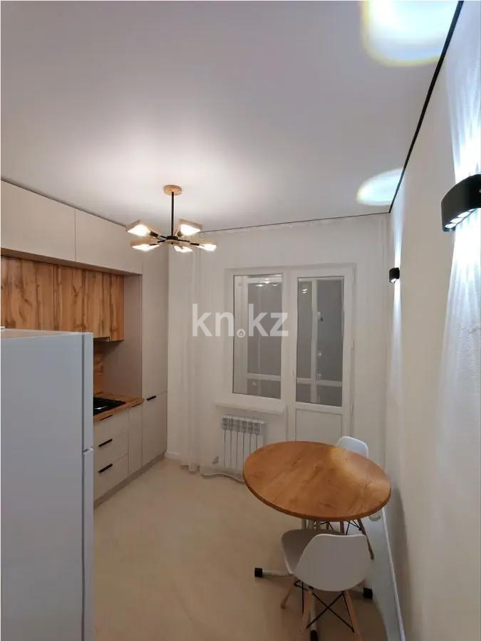 Продажа 2-комнатной квартиры, 56 м², ул. Райымбек батыра, дом  272 в Алматы - фото 3