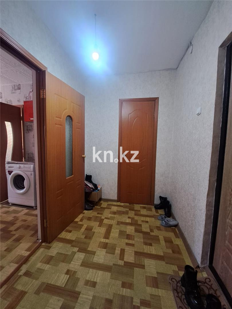 Продажа 2-комнатной квартиры, 43 м², мкр-н 16, дом  25 в Караганде - фото 11