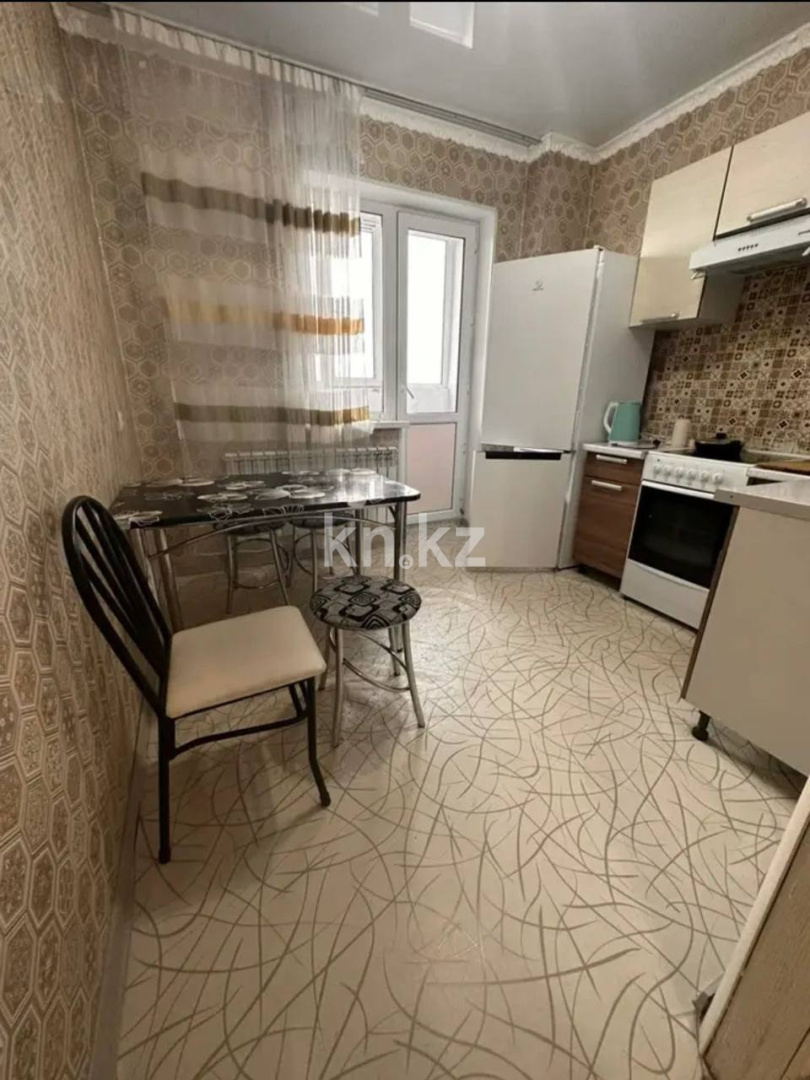 Аренда 1-комнатной квартиры, 42 м² в Астане