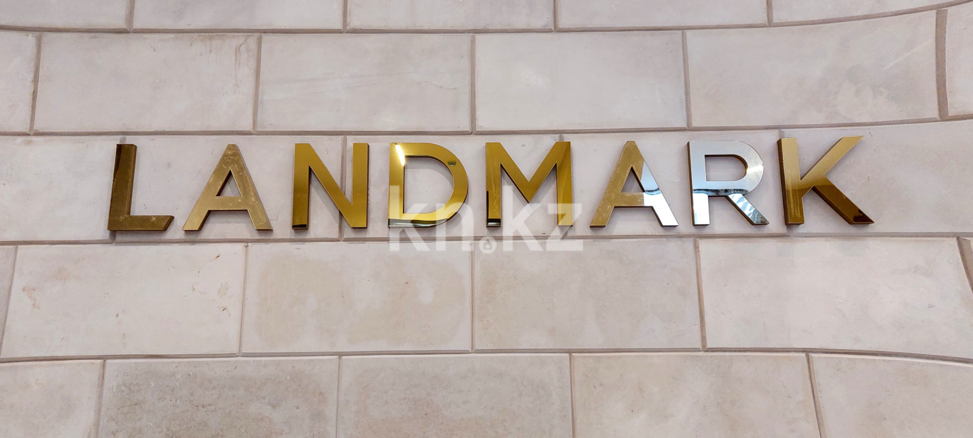 Продажа 3-комнатной квартиры, 93 м², ул. Достык, дом  8\3 в Астане - фото 2