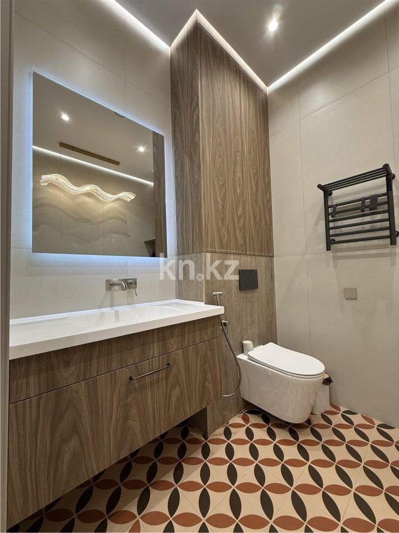 Продажа 4-комнатной квартиры, 130 м² в Караганде - фото 20