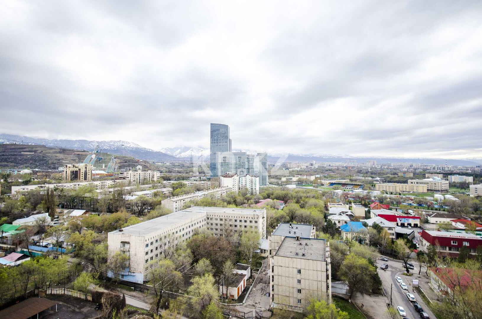 Продажа 2-комнатной квартиры, 86.2 м² в Алматы - фото 31