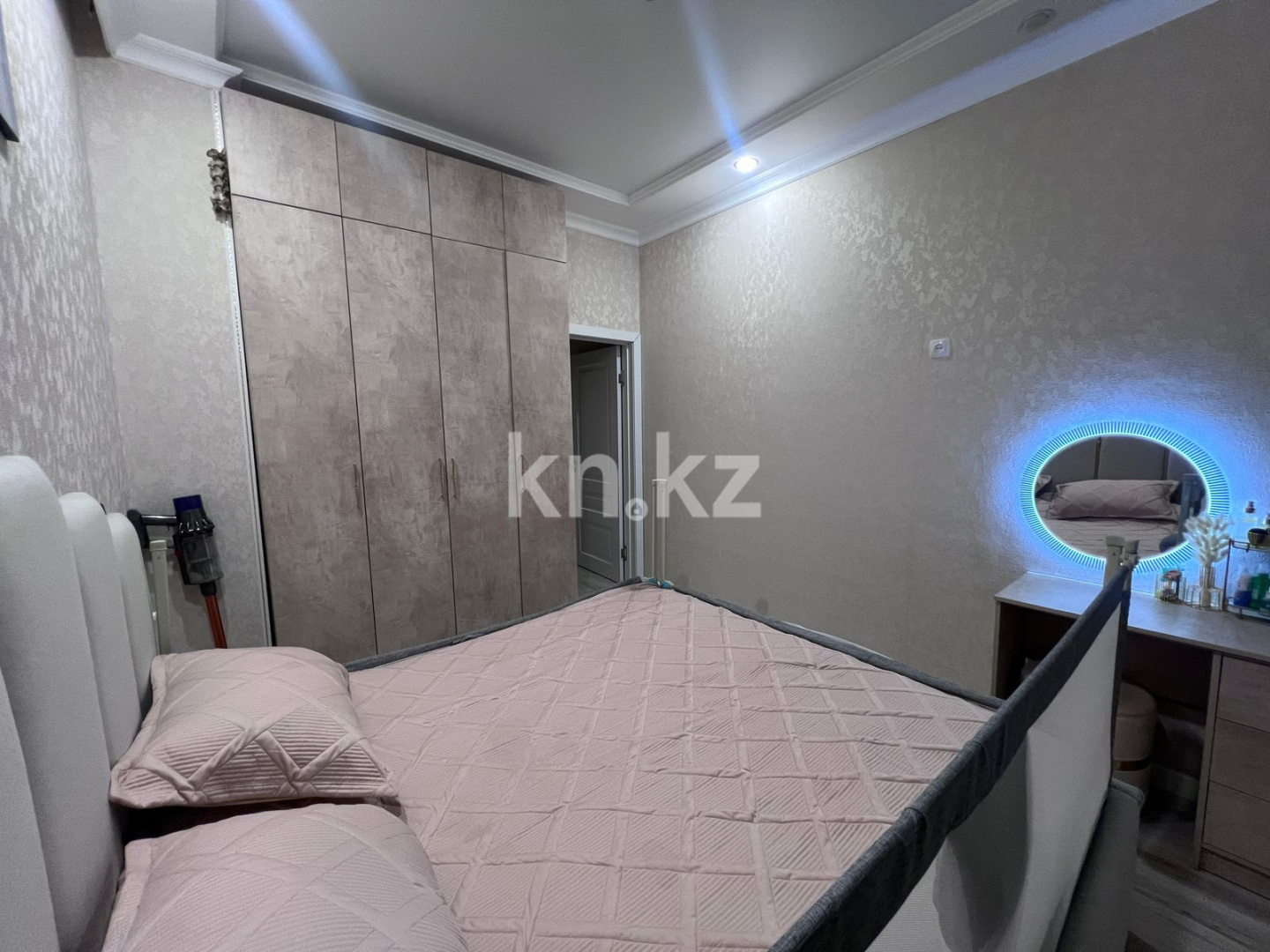 Продажа 3-комнатной квартиры, 74.7 м², ул. Дюсембекова, дом  44/2 в Караганде - фото 4