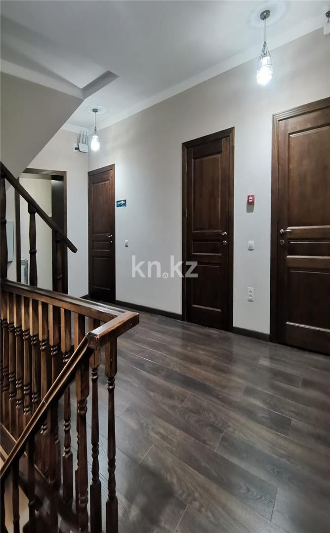 Продажа 8-комнатного дома, 347 м², ул. Можайского в Караганде - фото 4