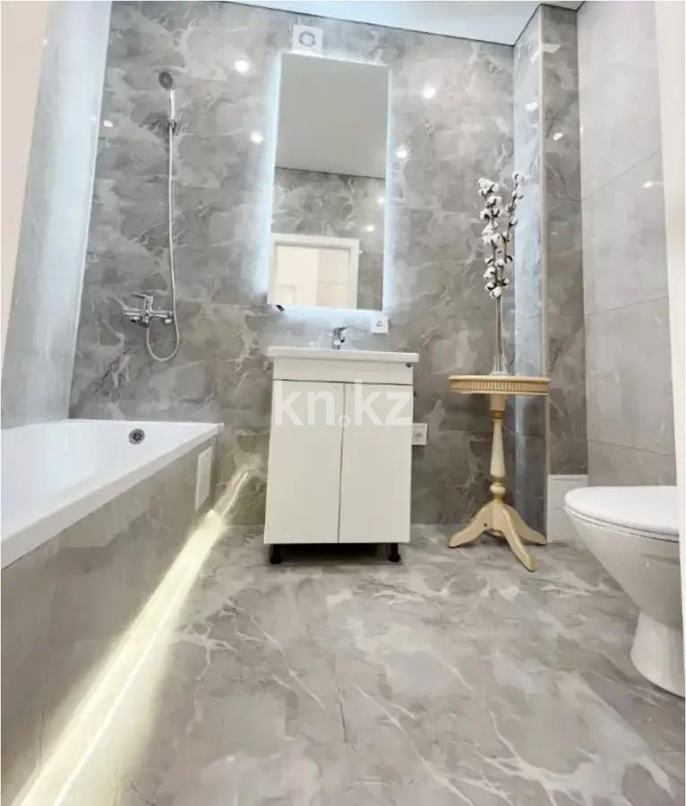 Продажа 2-комнатной квартиры, 40 м², ул. Байтурсынова, дом  18 в Астане - фото 4