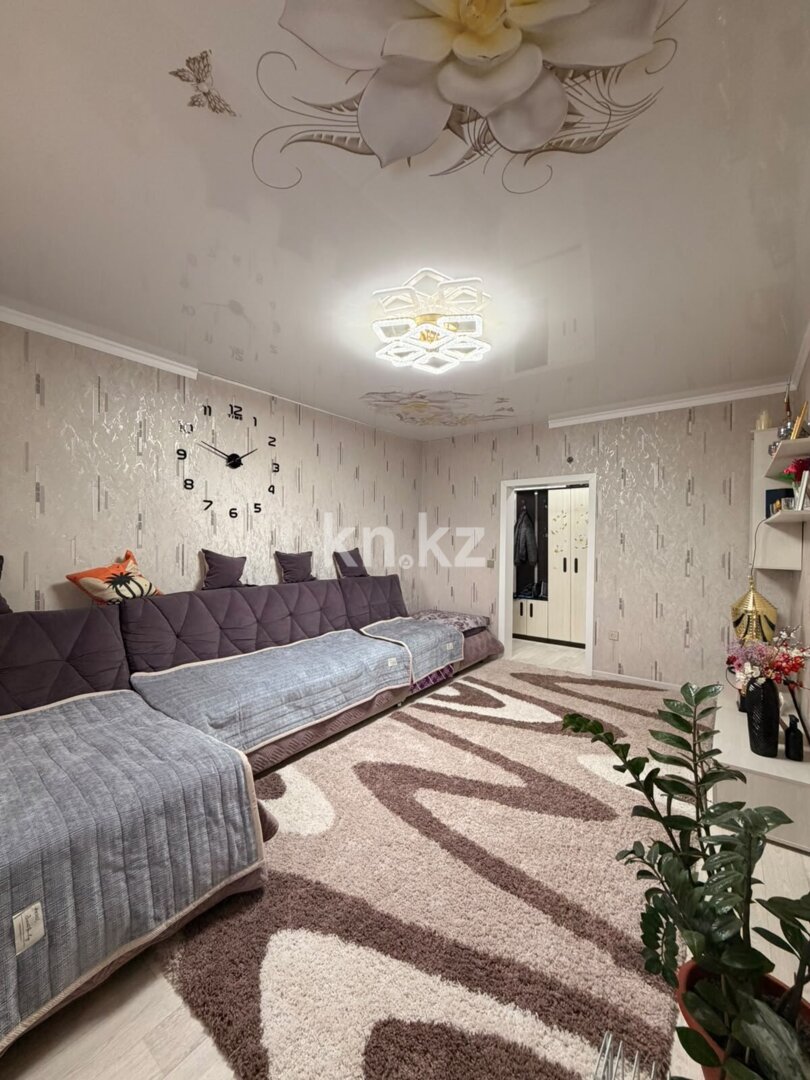 Продажа 3-комнатной квартиры, 62.8 м² в Караганде - фото 2