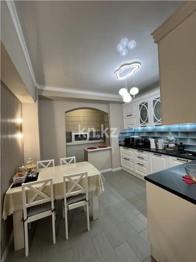 Продажа 3-комнатной квартиры, 79 м², мкр. Аксай-3б, дом  32 в Алматы - фото 4