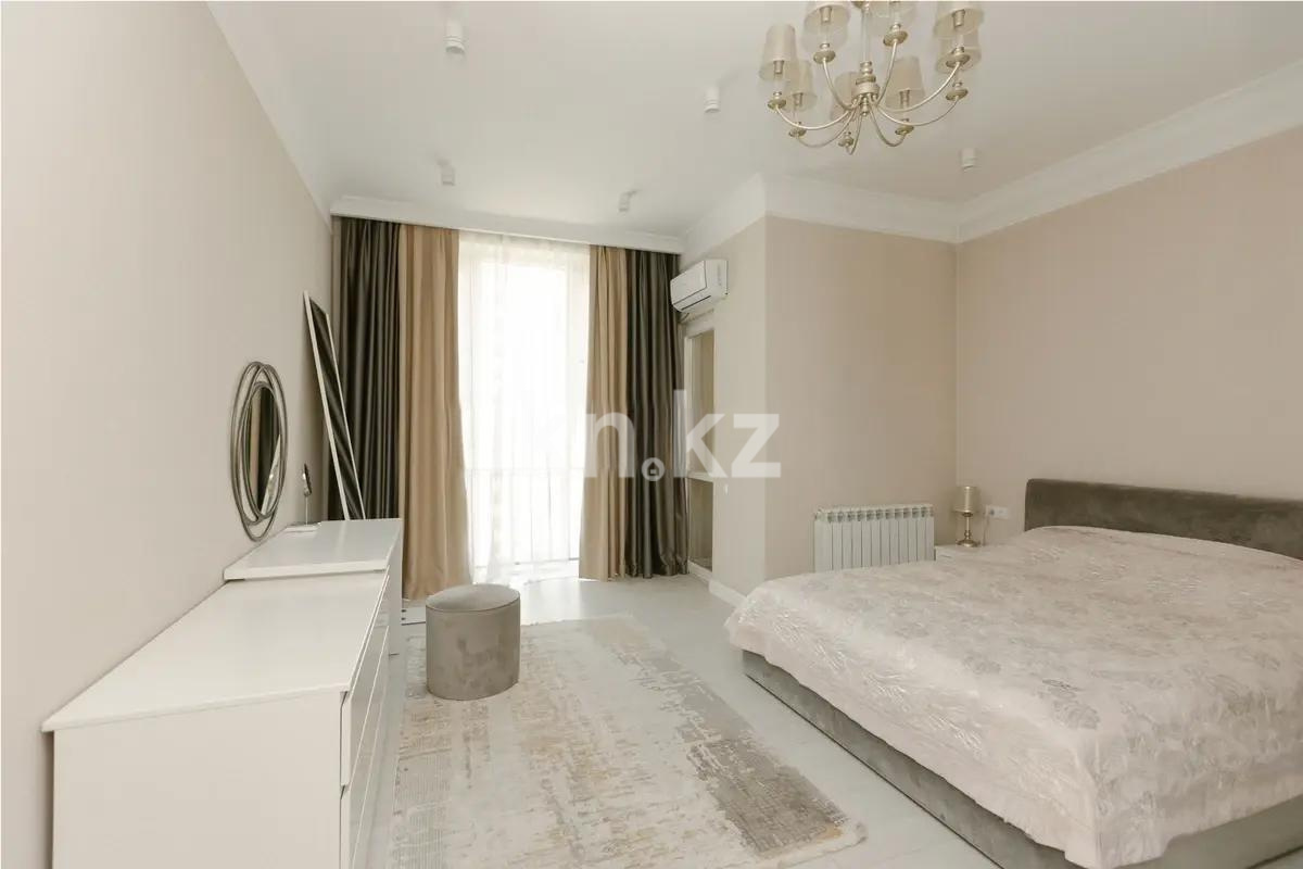 Продажа 3-комнатной квартиры, 121.6 м² в Алматы - фото 2