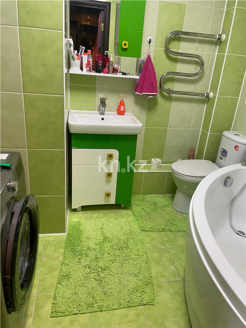 Продажа 1-комнатной квартиры, 35 м², мкр-н Орбита-1, дом  6 в Караганде - фото 5