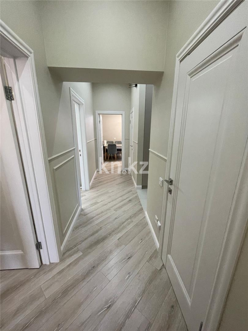 Продажа 3-комнатной квартиры, 90 м², ул. Муканова в Караганде - фото 14