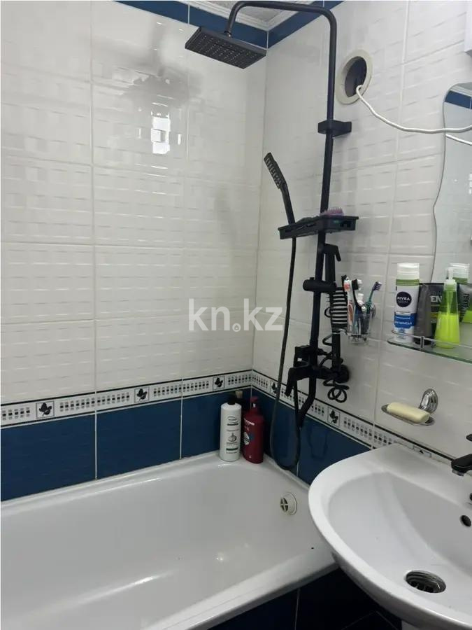 Продажа 4-комнатной квартиры, 83 м², мкр. 8-й мкр., дом  96 в Темиртау - фото 4