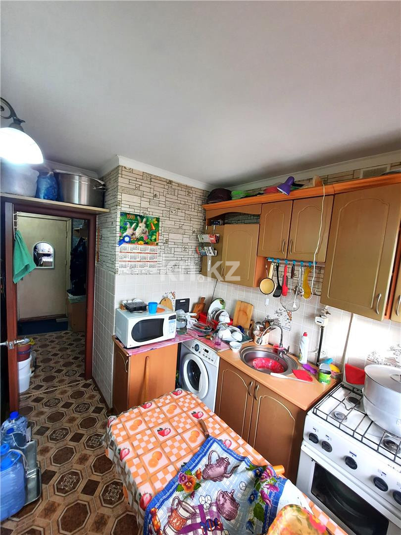 Продажа 2-комнатной квартиры, 42 м², 19-й мкр. в Караганде - фото 4