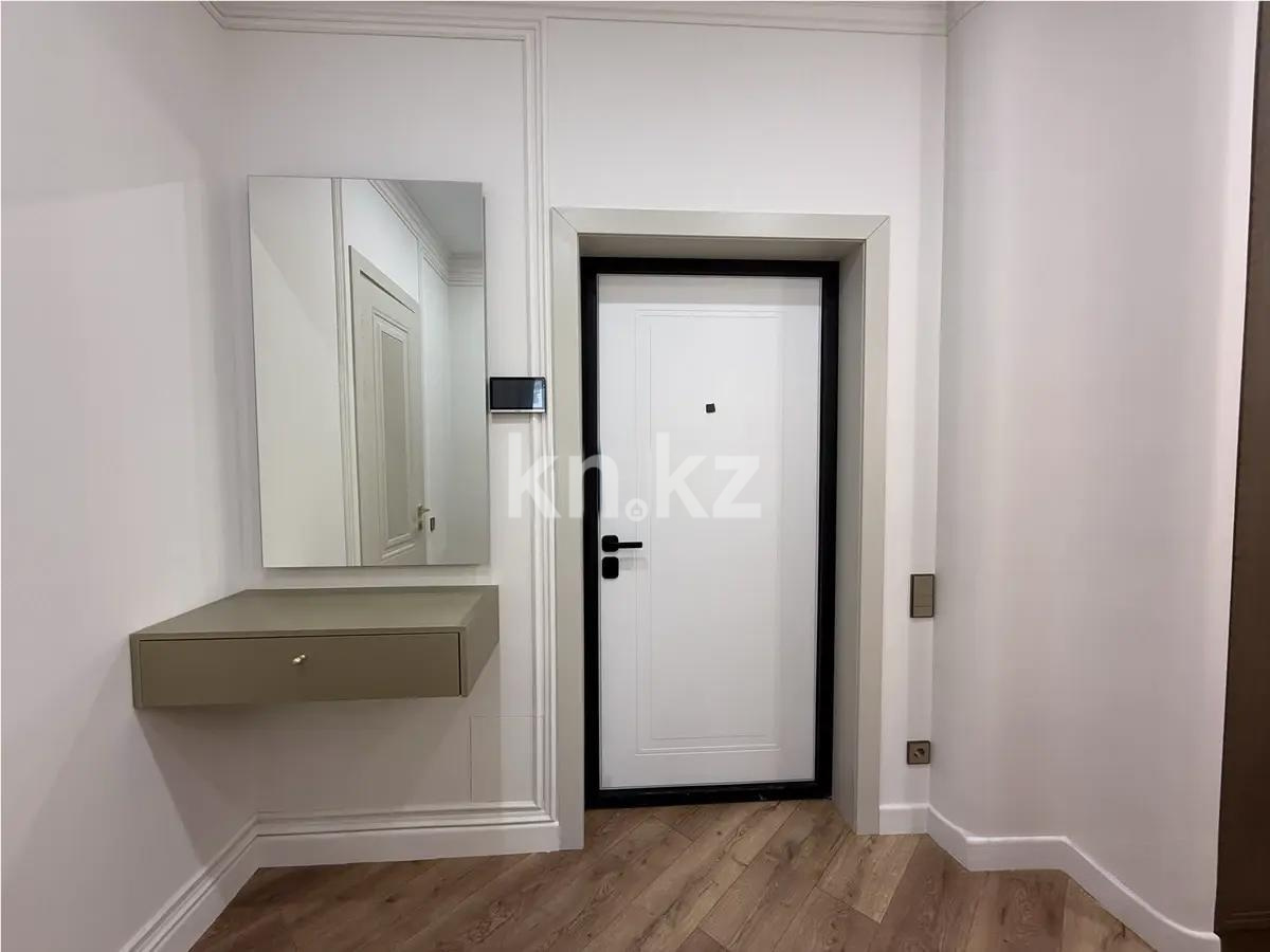 Продажа 3-комнатной квартиры, 60 м², ул. Омарова, дом  12в в Астане - фото 6