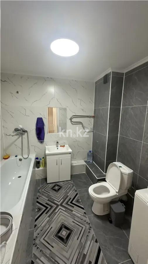 Продажа 2-комнатной квартиры, 42 м², мкр-н Аккент, дом  70 в Алматы - фото 4