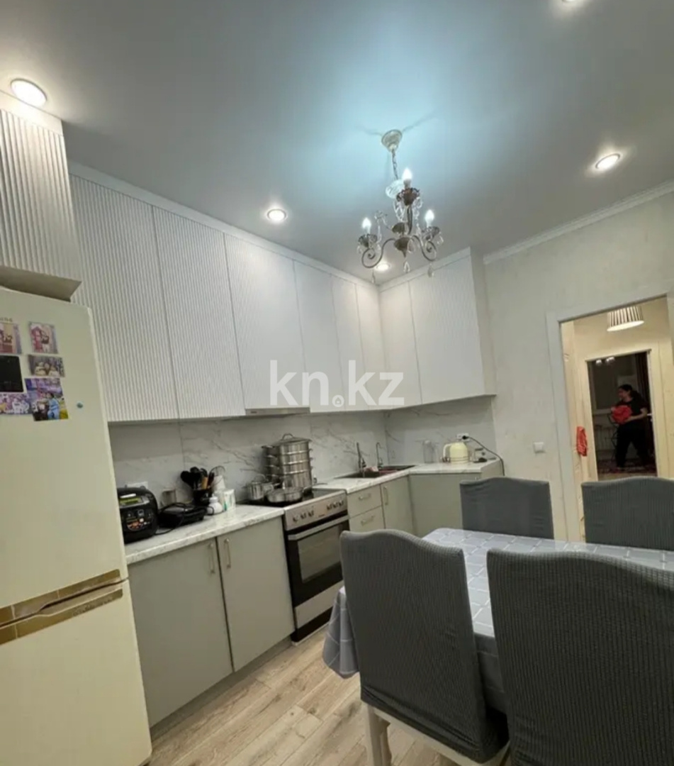 Продажа 3-комнатной квартиры, 60 м², ул. Нажимеденова, дом  24 в Астане - фото 11