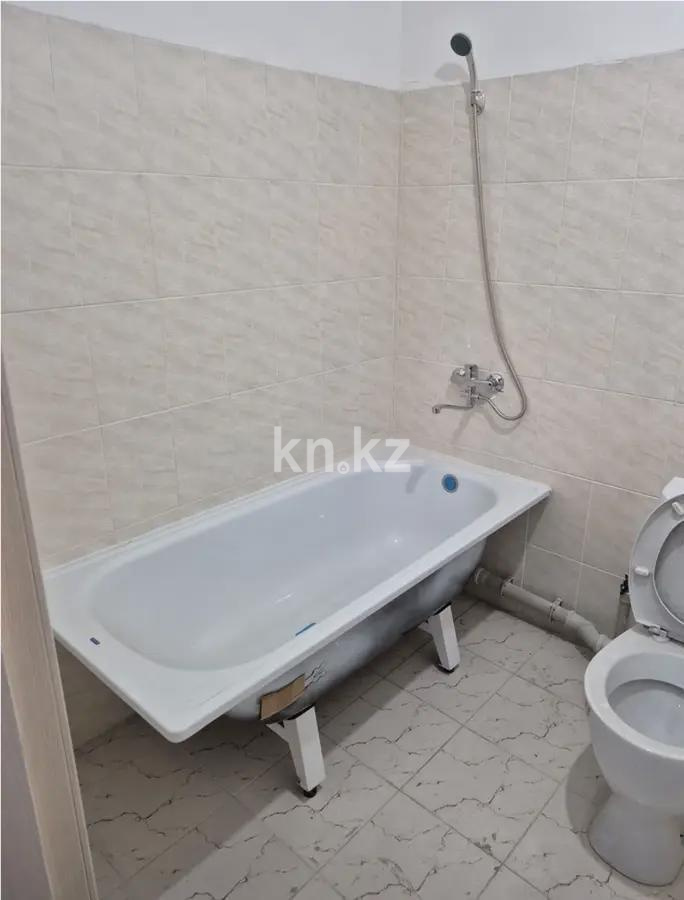 Продажа 2-комнатной квартиры, 68.9 м², ул. Жунисова, дом  2/23 в Алматы - фото 2