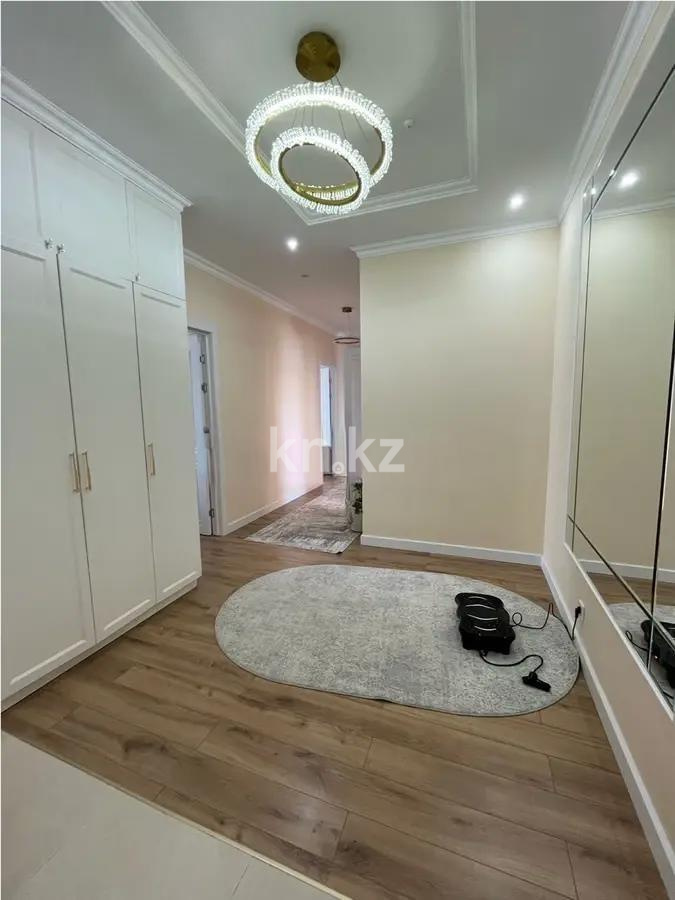 Продажа 4-комнатной квартиры, 122 м², ул. Мухамедханова, дом  4Б в Астане - фото 4