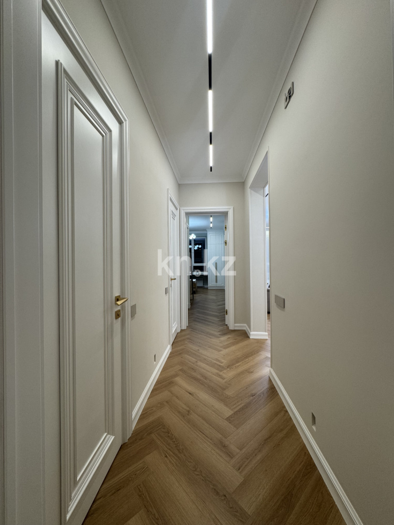 Продажа 3-комнатной квартиры, 115 м², ул. Утеген батыра, дом  11д в Алматы - фото 31