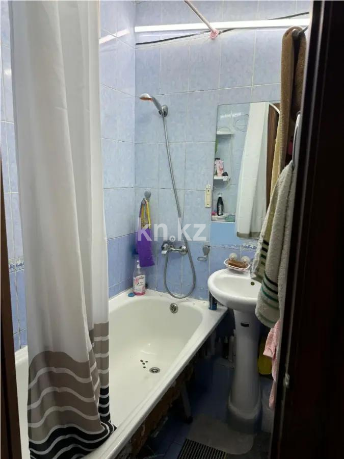 Продажа 3-комнатной квартиры, 60 м², мкр-н Таугуль, дом  6 в Алматы - фото 3