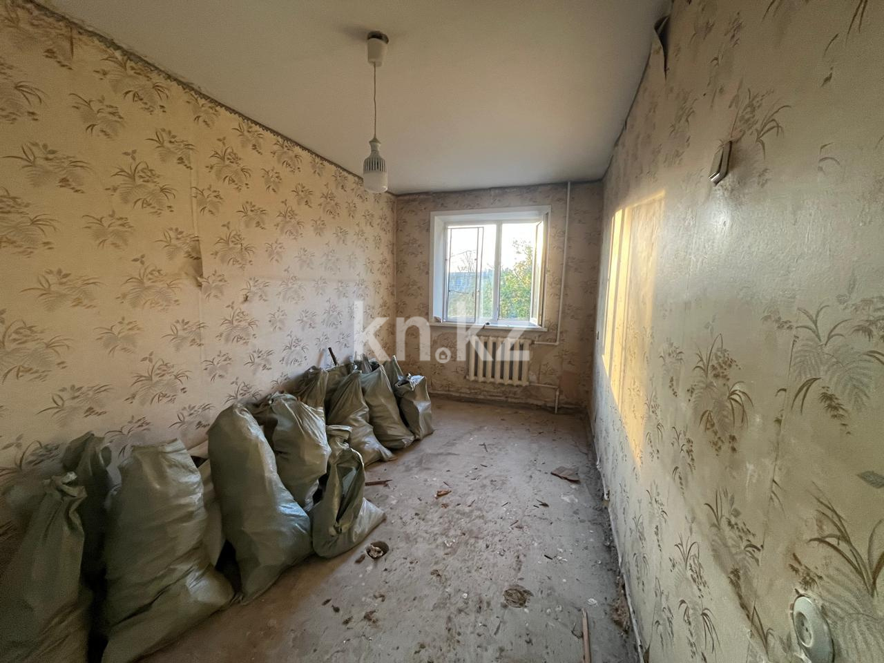 Продажа 3-комнатной квартиры, 63 м², пр. Республики, дом  24 в Караганде - фото 6