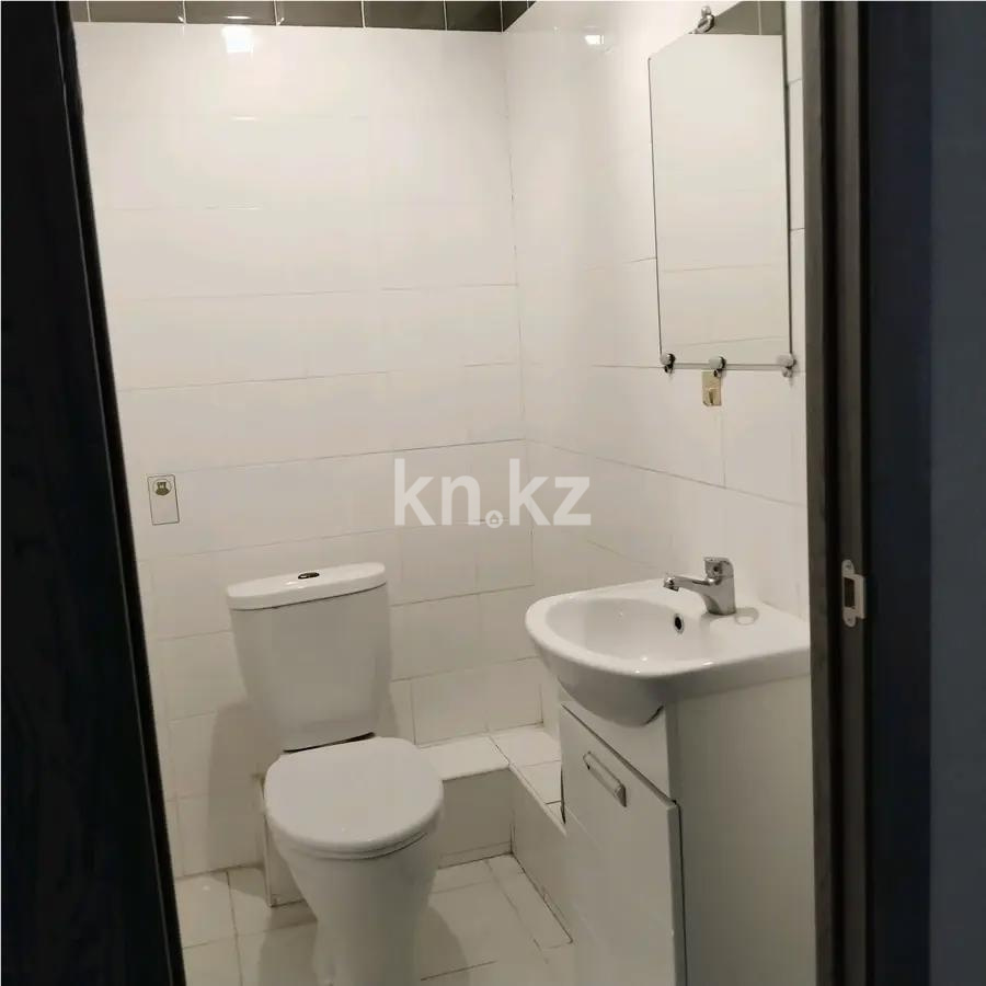 Продажа 2-комнатной квартиры, 72 м², ул. Жунисова, дом  10/7 в Алматы - фото 4