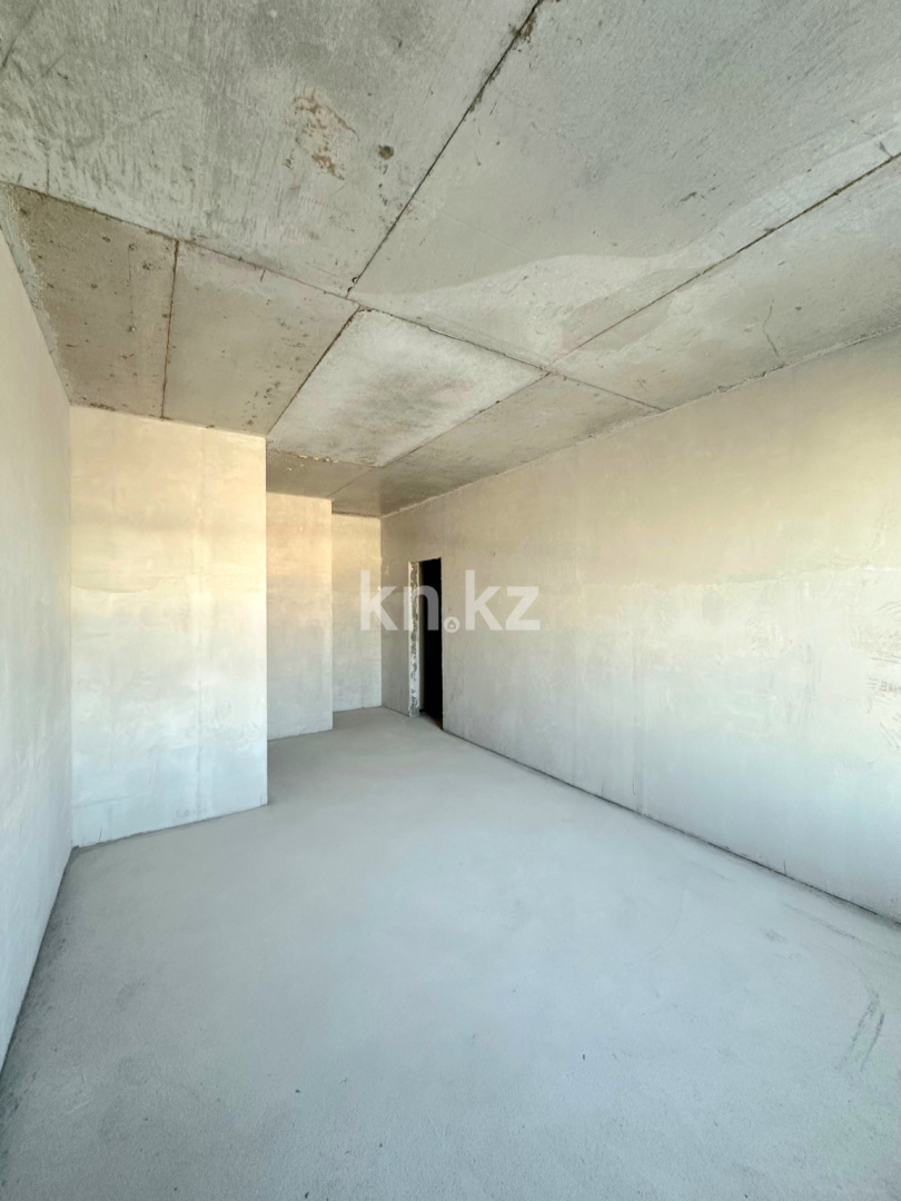 Продажа 2-комнатной квартиры, 79 м², ул. Байтерекова, дом  2б в Шымкенте - фото 19