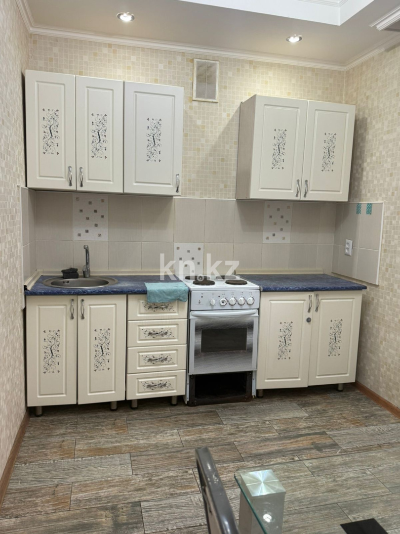 Аренда 2-комнатной квартиры, 70 м² в Астане