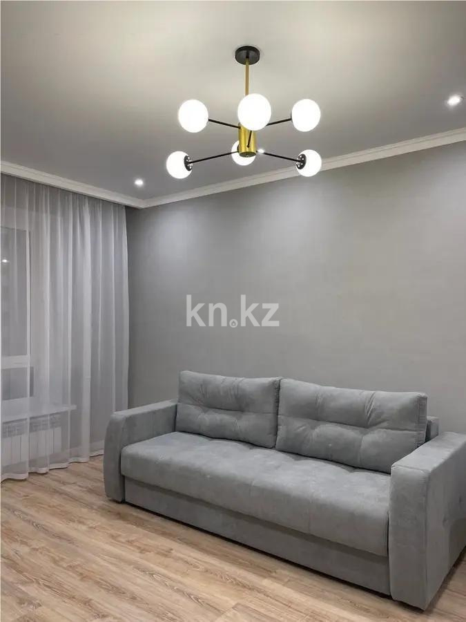 Продажа 1-комнатной квартиры, 38 м², пр. Кабанбай батыра, дом  59 в Астане